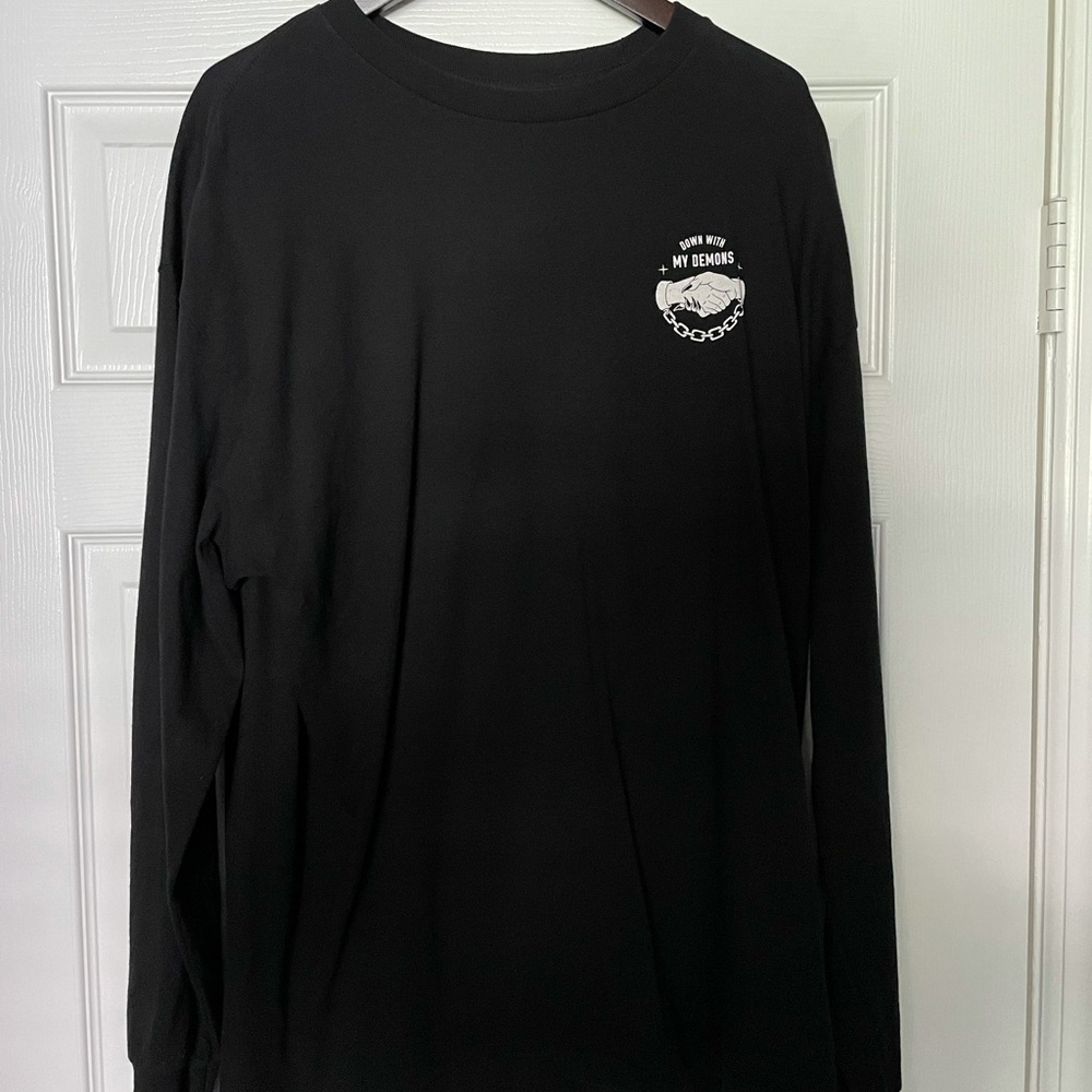 Sketchy Tank long sleeve shirt XL